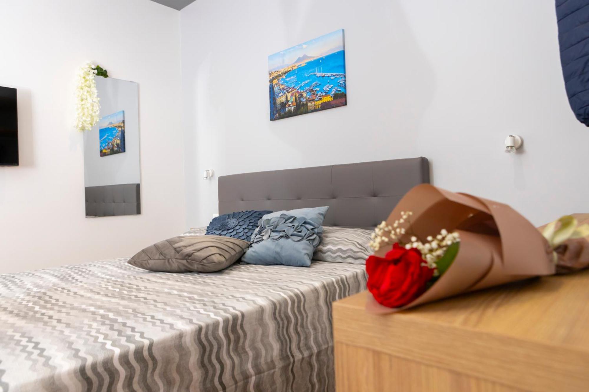 Alleria Rooms Nápoly Kültér fotó